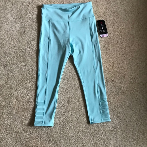 SOLD - NWT Vogo Aqua Workout Capri Leggings - Picture 15 of 16